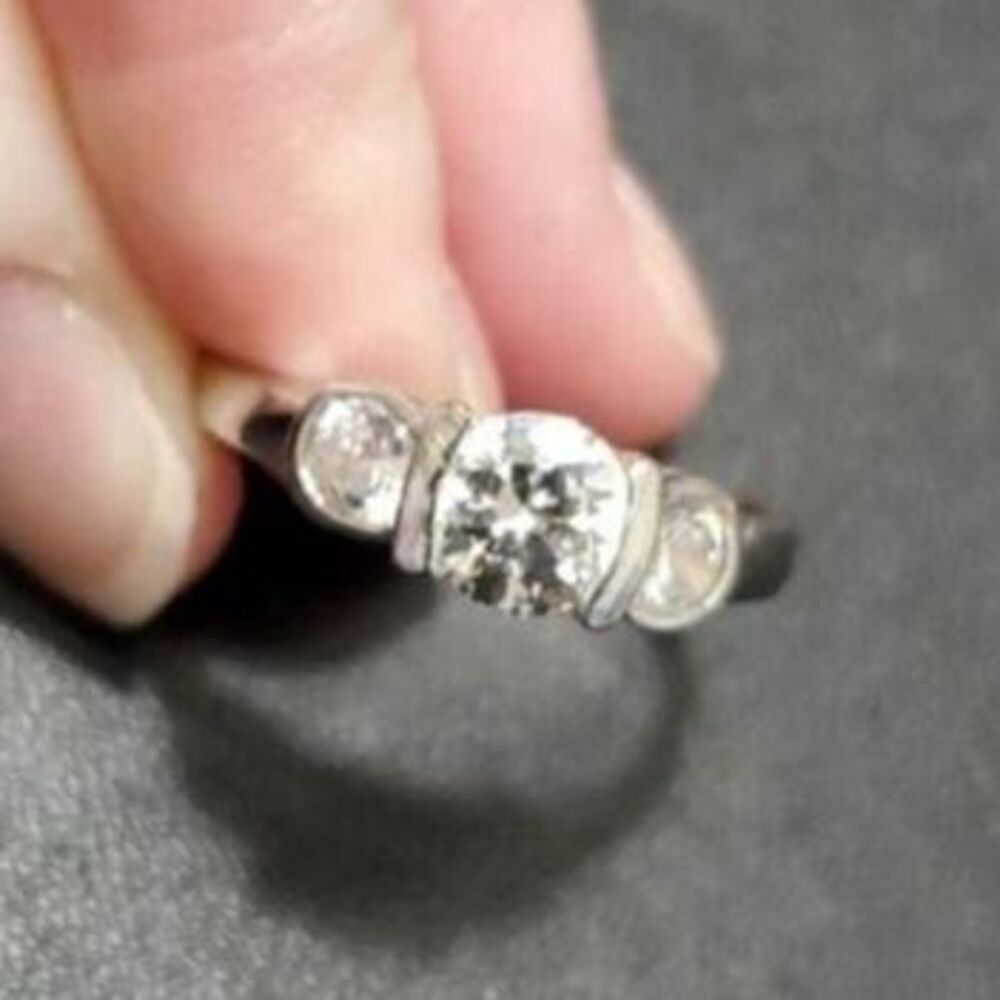 Silver tone past present and future ring size 10